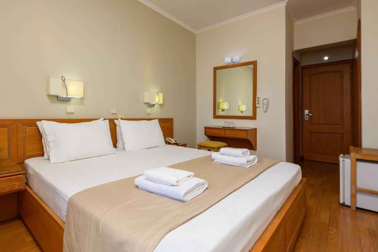 Possidon Hotel Лименас Екстериор снимка