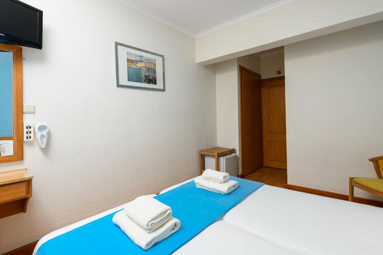 Possidon Hotel Лименас Екстериор снимка